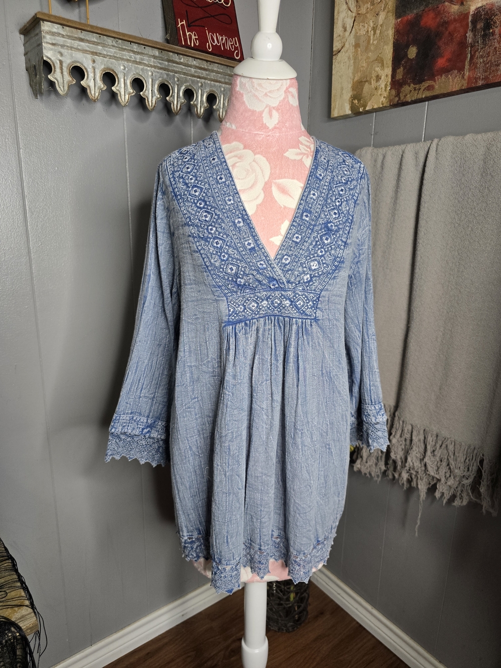 Rachel Zoe Blue Chambray Bohemian V-Neck Tunic Embroidery Trim
